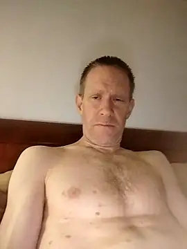 Snapshot of Blondinet92 chatting on May 9, 2026, 10:26 pm Blondinet92 online show from May 9, 2026, 10:26 pm