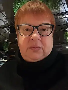 Snapshot of Klio5678 chatting on February 3, 2026, 1:27 pm Klio5678 online show from February 3, 2026, 1:27 pm