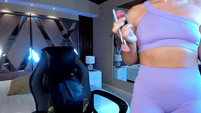 carina rossi online show from January 22, 2025, 11:23 am