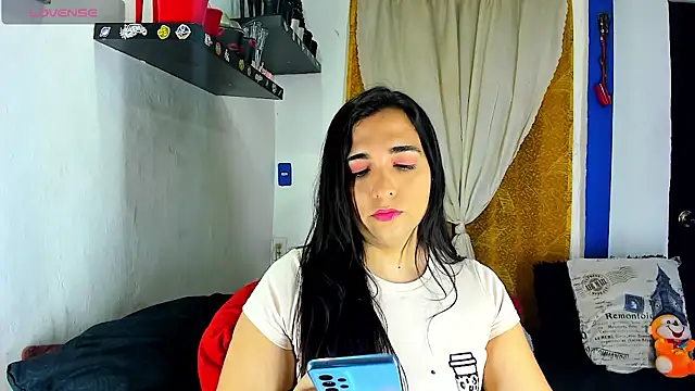 SARAMISHA online show from March 24, 2026, 9:09 pm