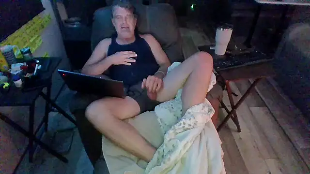 Snapshot of lateniter chatting on October 30, 2025, 12:06 pm lateniter online show from October 30, 2025, 12:06 pm