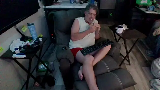 lateniter online show from April 9, 2026, 9:58 am