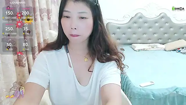 -Shirleyni  online show from October 16, 2025, 3:13 pm