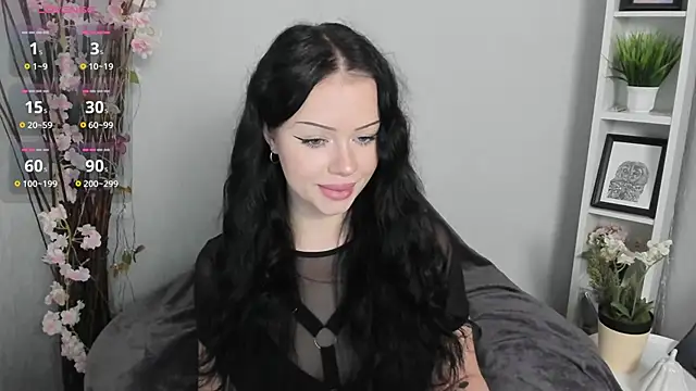 Lori  Hell online show from April 29, 2026, 3:43 am