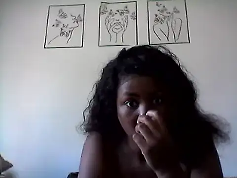 Snapshot of officialkhakes_za chatting on February 16, 2026, 10:44 am officialkhakes za online show from February 16, 2026, 10:44 am