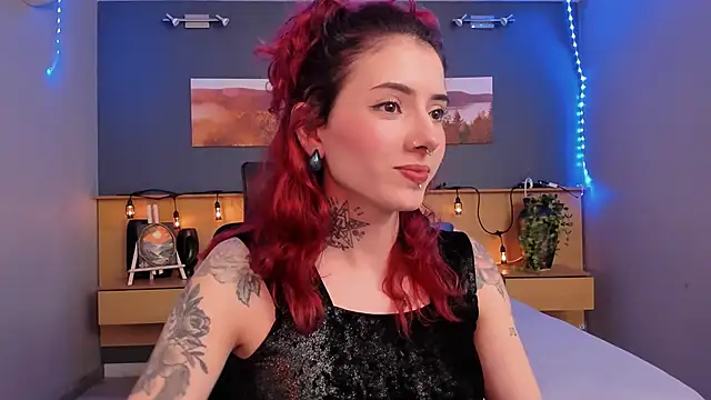 LiliJones  online show from January 9, 2025, 4:39 pm