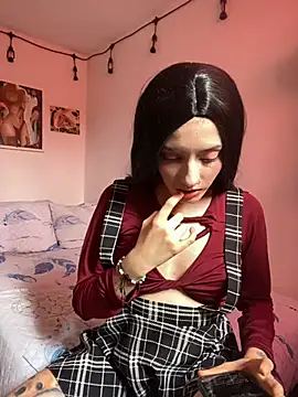 LiliJones  online show from March 3, 2025, 5:29 pm