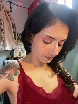 LiliJones  online show from May 30, 2026, 9:56 pm
