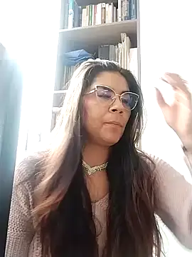 Luna Dumont online show from September 10, 2025, 1:11 pm