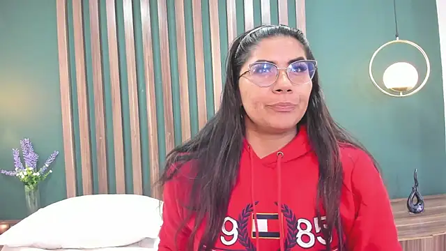 Luna Dumont online show from September 26, 2025, 7:51 pm