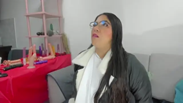 Luna Dumont online show from January 19, 2026, 11:14 am