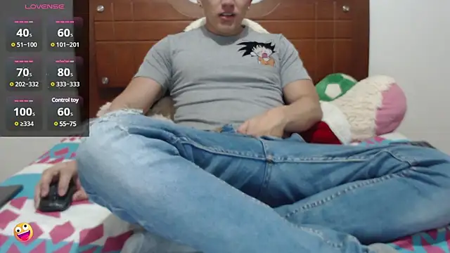 Snapshot of Emmanuel21_ chatting on December 31, 2024, 4:27 am Emmanuel21 online show from December 31, 2024, 4:27 am