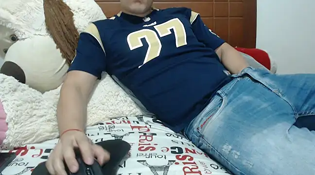 Snapshot of Emmanuel21_ chatting on January 26, 2025, 5:13 am Emmanuel21 online show from January 26, 2025, 5:13 am