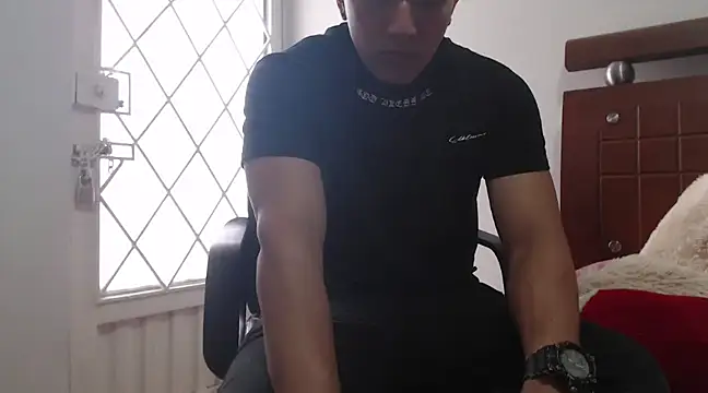 Snapshot of Emmanuel21_ chatting on February 25, 2025, 7:47 pm Emmanuel21 online show from February 25, 2025, 7:47 pm