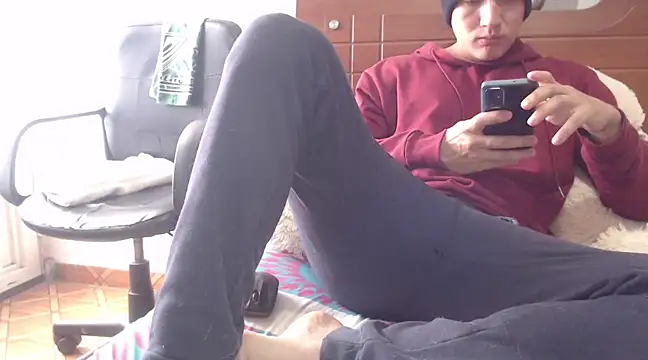 Snapshot of Emmanuel21_ chatting on March 7, 2025, 9:48 pm Emmanuel21 online show from March 7, 2025, 9:48 pm