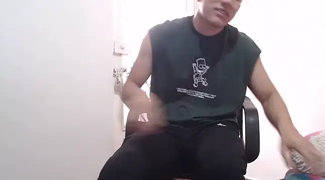 Snapshot of Emmanuel21_ chatting on March 10, 2025, 10:55 pm Emmanuel21 online show from March 10, 2025, 10:55 pm