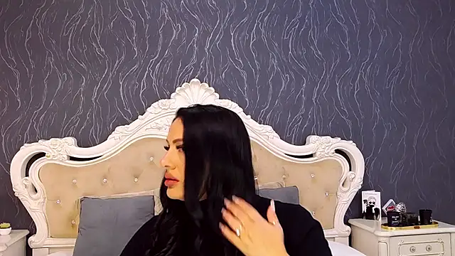 Snapshot of Lauren_Saint chatting on October 2, 2025, 2:13 pm Lauren Saint online show from October 2, 2025, 2:13 pm