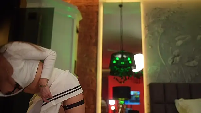 Snapshot of eva_fashionista chatting on March 22, 2025, 2:59 am eva fashionista online show from March 22, 2025, 2:59 am