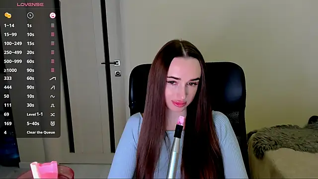 Kimmberr online show from December 18, 2025, 2:39 am