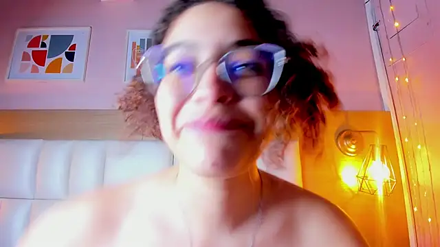 Dollar-girl online show from February 8, 2025, 1:43 am