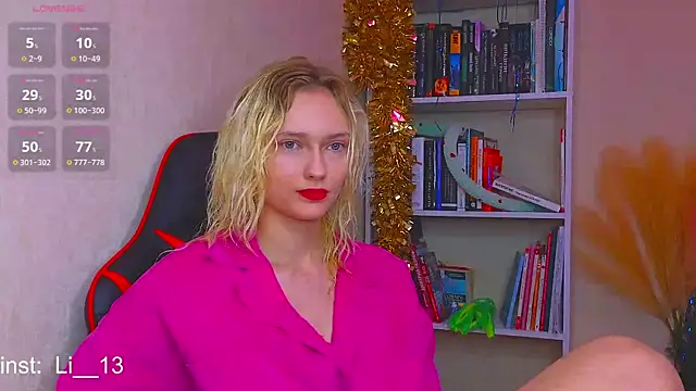 Snapshot of Angelina__1 chatting on December 24, 2024, 9:44 pm Angelina 1 online show from December 24, 2024, 9:44 pm