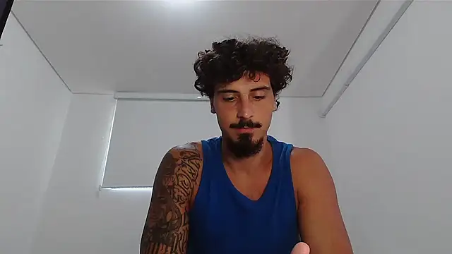 Snapshot of milkoffe chatting on March 6, 2026, 11:50 am milkoffe online show from March 6, 2026, 11:50 am