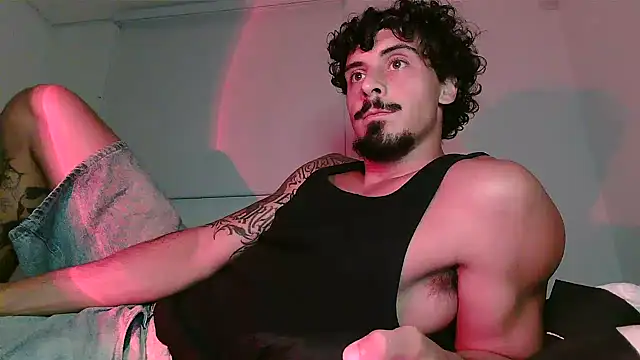 Snapshot of milkoffe chatting on March 17, 2026, 2:05 am milkoffe online show from March 17, 2026, 2:05 am