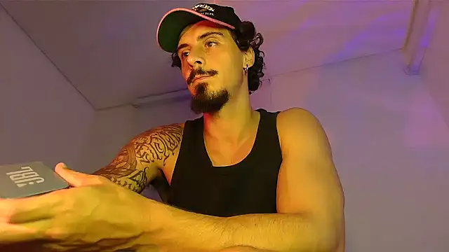 Snapshot of milkoffe chatting on March 30, 2026, 2:23 am milkoffe online show from March 30, 2026, 2:23 am