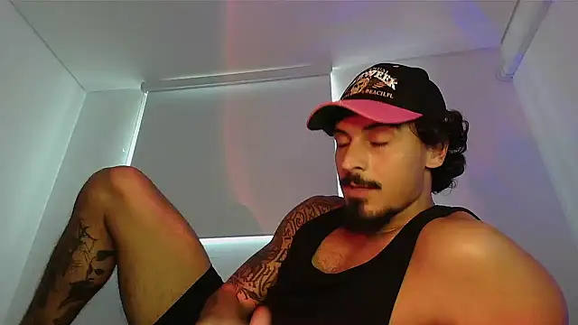 Snapshot of milkoffe chatting on April 1, 2026, 2:03 pm milkoffe online show from April 1, 2026, 2:03 pm