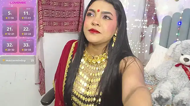 lakshmiraniii online show from November 13, 2025, 12:59 pm