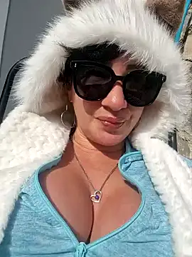 TheGoddessBianca online show from January 3, 2025, 11:25 am