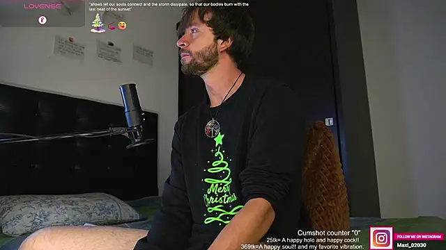 just maxii online show from January 22, 2025, 11:53 pm