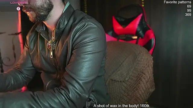 Snapshot of just_maxii chatting on February 10, 2026, 9:19 pm just maxii online show from February 10, 2026, 9:19 pm