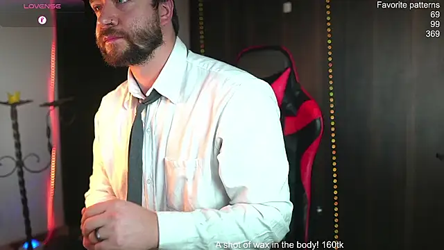 Snapshot of just_maxii chatting on February 13, 2026, 6:15 pm just maxii online show from February 13, 2026, 6:15 pm