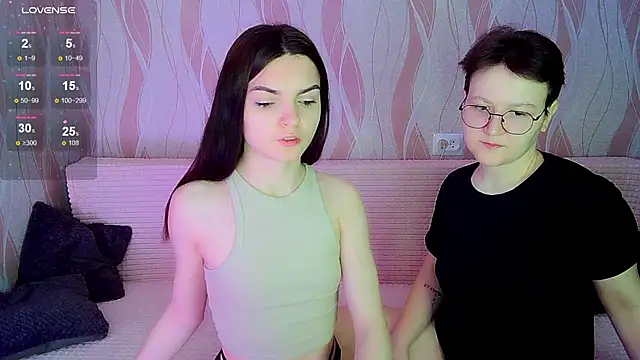  crazy baby  online show from November 12, 2025, 9:14 pm