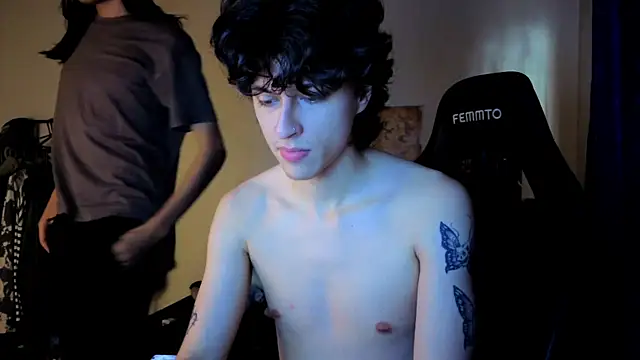 Snapshot of angelitofemboy chatting on December 3, 2025, 9:35 pm angelitofemboy online show from December 3, 2025, 9:35 pm