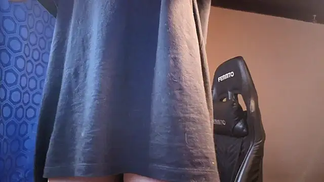 Snapshot of angelitofemboy chatting on April 3, 2026, 4:27 pm angelitofemboy online show from April 3, 2026, 4:27 pm