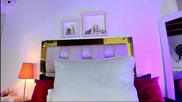 emmy r online show from September 17, 2025, 12:07 pm