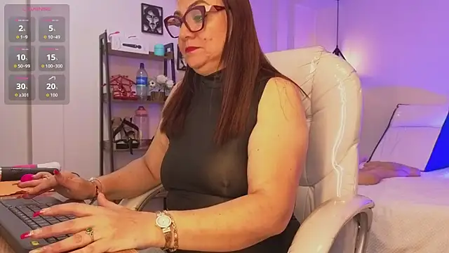 Snapshot of lady_nylon_ chatting on January 18, 2026, 12:20 pm lady nylon online show from January 18, 2026, 12:20 pm