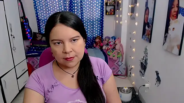 claryssa  online show from January 18, 2025, 8:51 pm