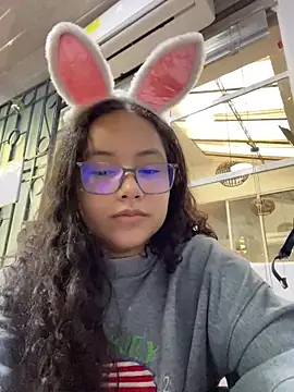 CurlyGirl 1 online show from February 7, 2025, 12:39 pm