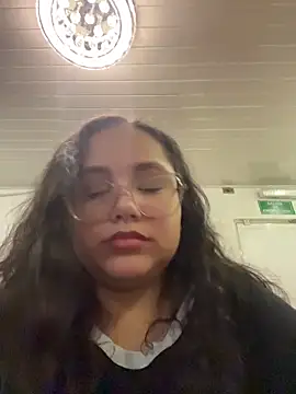 CurlyGirl 1 online show from November 14, 2025, 10:07 pm