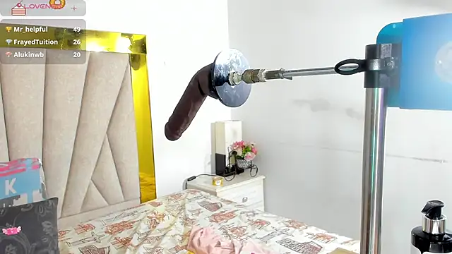 angel dthroatt online show from December 7, 2024, 3:19 pm