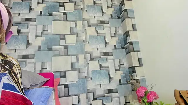 angel dthroatt online show from March 15, 2026, 12:11 pm