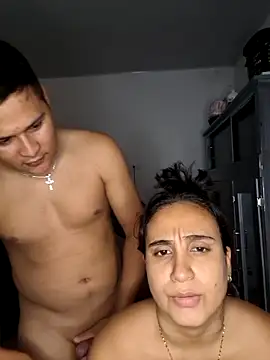 lanaxnax online show from April 25, 2026, 12:35 am