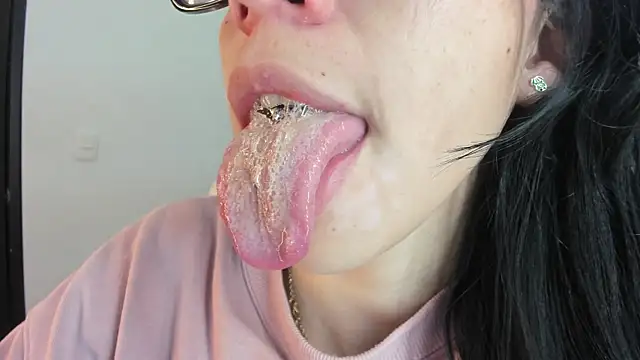 Katty mouth online show from November 29, 2025, 8:23 pm