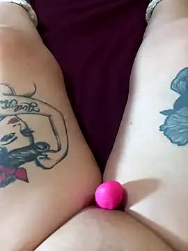 Snapshot of Hotsereia chatting on March 16, 2025, 8:32 pm Hotsereia online show from March 16, 2025, 8:32 pm