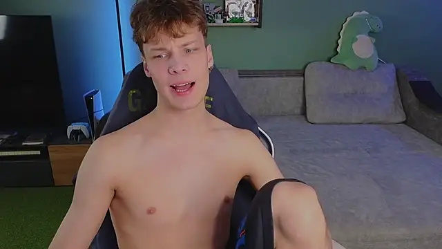 TeddyLiLboy online show from November 7, 2025, 9:31 am