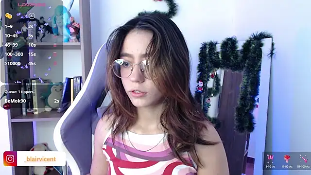 Snapshot of BlairVicent chatting on December 4, 2024, 12:14 pm BlairVicent online show from December 4, 2024, 12:14 pm