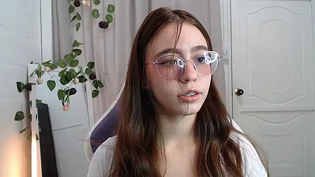 Snapshot of BlairVicent chatting on November 5, 2025, 1:55 pm BlairVicent online show from November 5, 2025, 1:55 pm